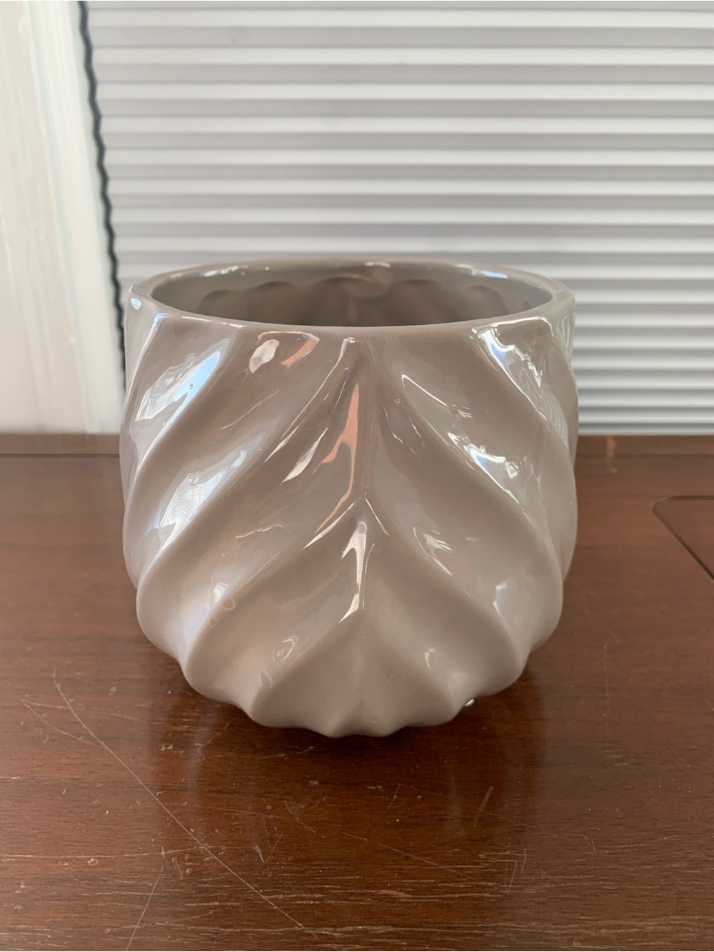Light Taupe Gray Glossy Color Textured Wave Nature Pattern Ceramic Planter